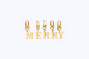 Letter Charms Oro 18K